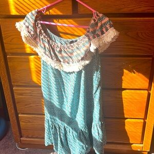 Off shoulder sun dress